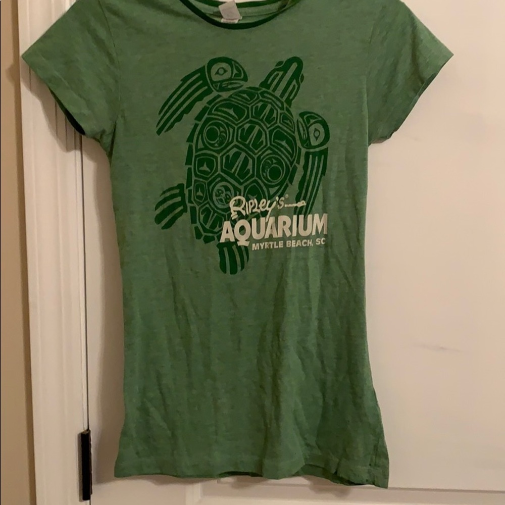 Ripley’s Aquarium teeshirt